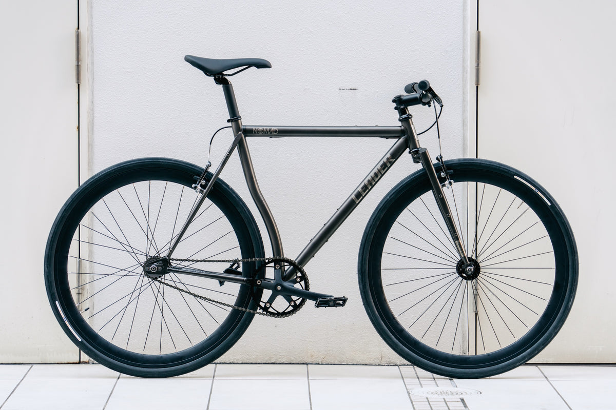 NOMAD Complete bike - Maate Raw